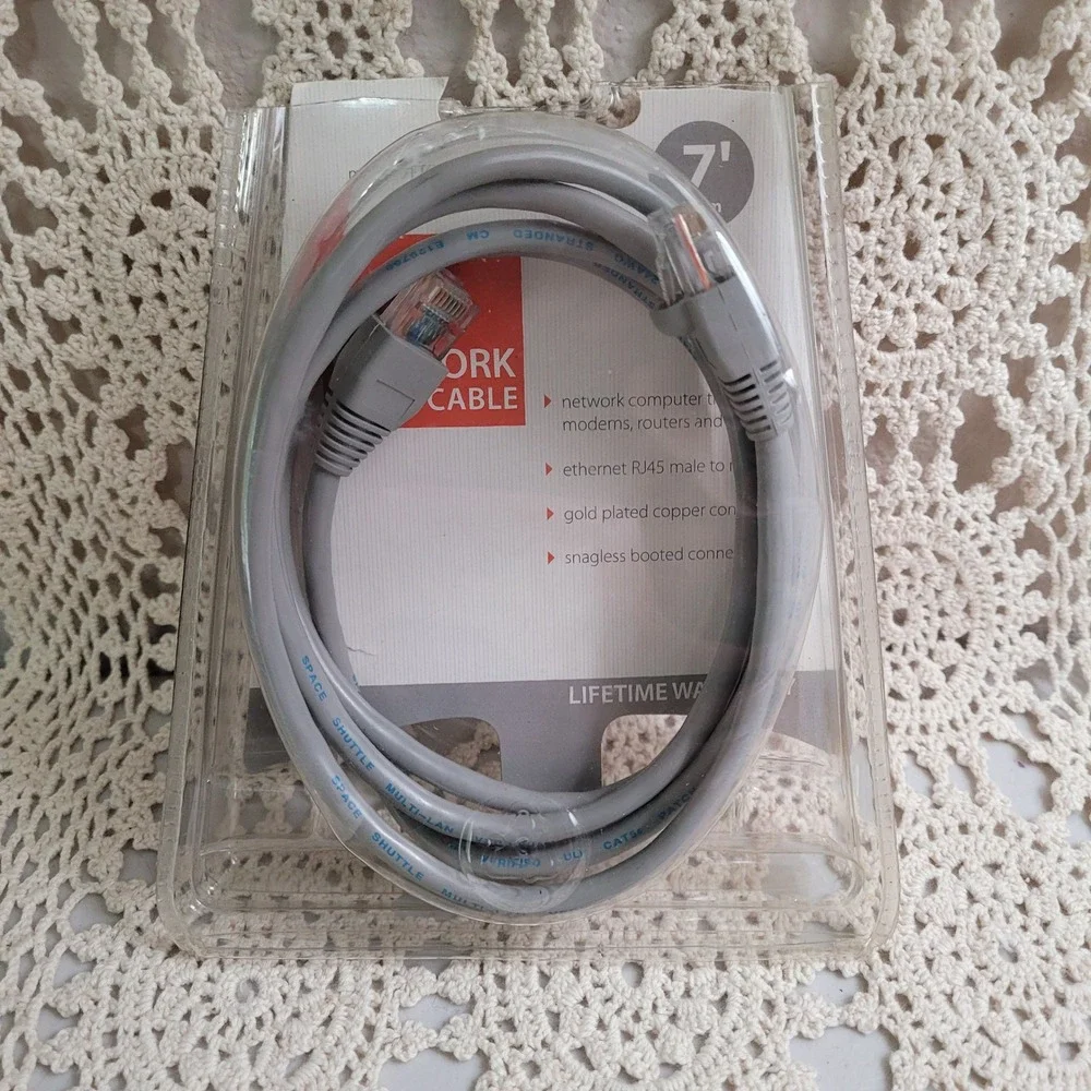 CyberPower 7 Foot Cat 6 Network Ethernet Cable Gold Plated Connectors Snagless